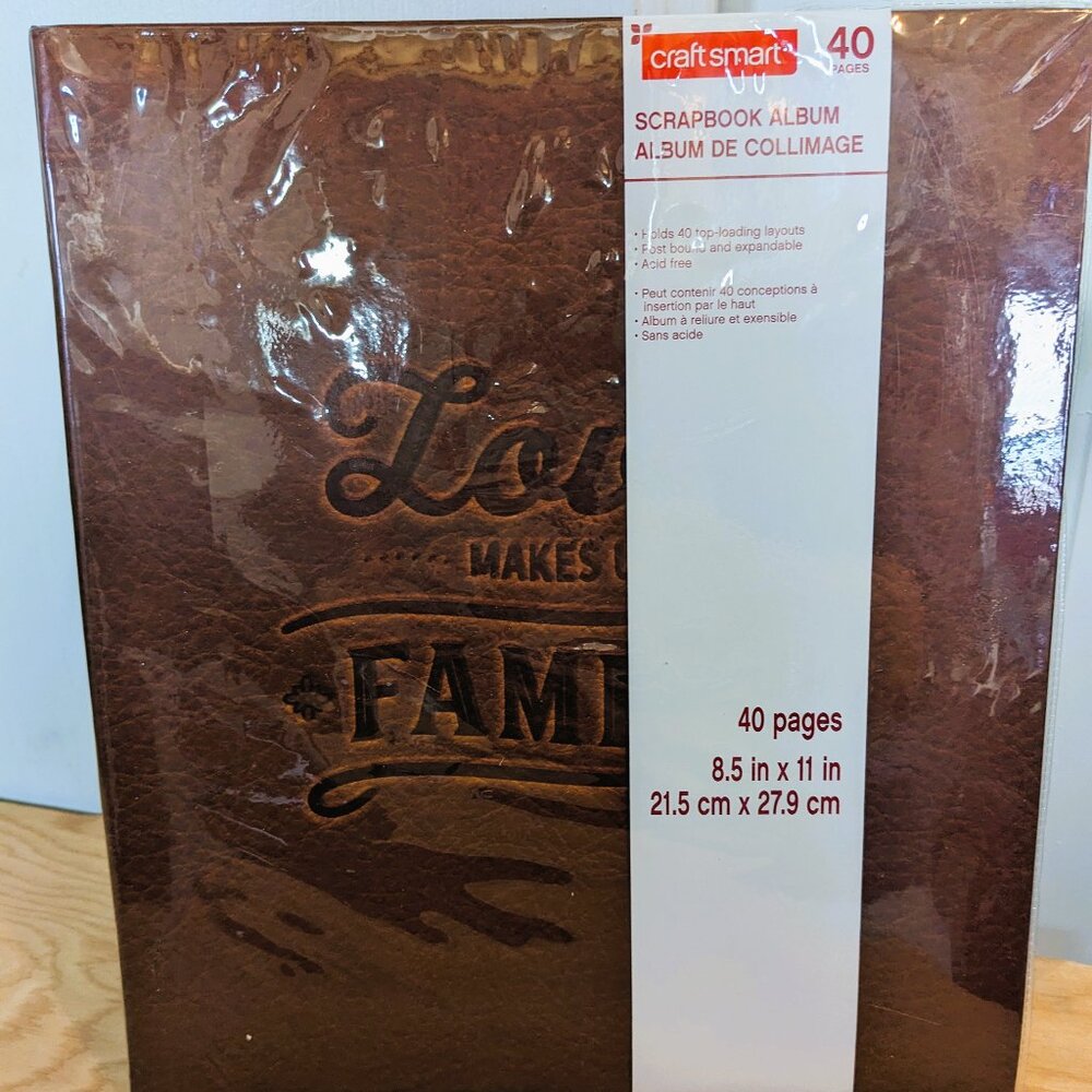 Craft Smart NWT Love Makes Us Family Scrapbook Album